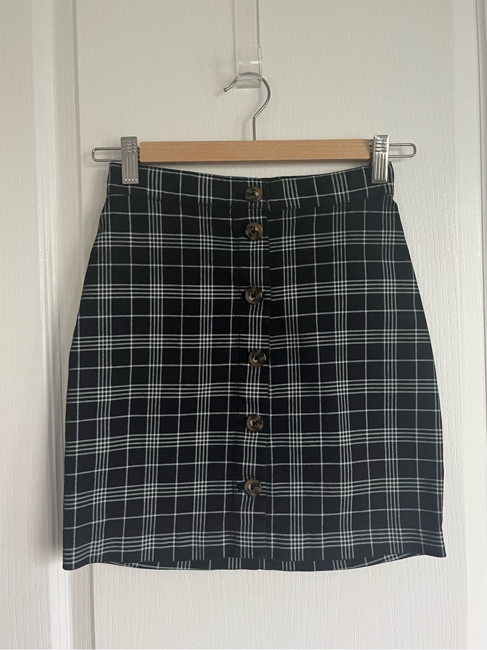 H&M Divided Black and White Plaid Button-Front Mini Skirt